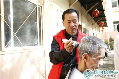 webwxgetmsgimg (4) webwxgetmsgimg (4)