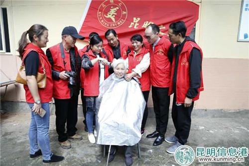 webwxgetmsgimg (3) webwxgetmsgimg (3)