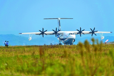 空中應(yīng)急救援有了“多面手”