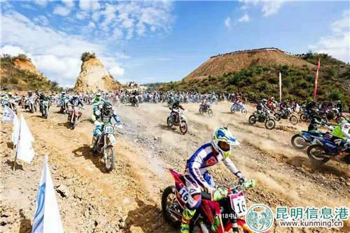 你追我趕論英雄。