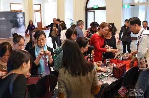 00300169488_fb1cfe62 00300169488_fb1cfe62