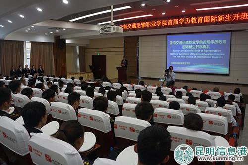 407d90d1-b630-4c81-9b3b-c5505072d49d 407d90d1-b630-4c81-9b3b-c5505072d49d