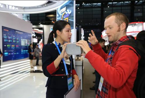 【世界互聯(lián)網(wǎng)大會(huì)】5G組團(tuán)搶“C”位 中國(guó)5G市場(chǎng)未來(lái)前景廣闊