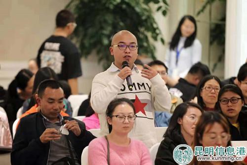 近視患者現(xiàn)場咨詢 近視患者現(xiàn)場咨詢