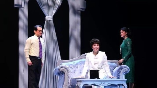 7041141263410808250 7041141263410808250