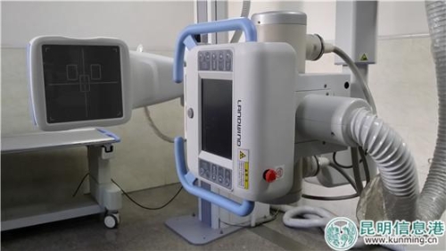 圖片1:基層服務(wù)中心的數(shù)字化X攝影系統(tǒng)(簡稱DR) 圖片1:基層服務(wù)中心的數(shù)字化X攝影系統(tǒng)(簡稱DR)