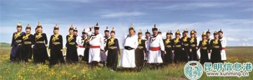 蒙古族青年合唱團(tuán)成員 蒙古族青年合唱團(tuán)成員