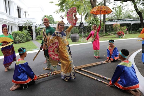 1542783284473362.jpg?x-oss-process=style/w10 8.jpg?x-oss-process=style/w10