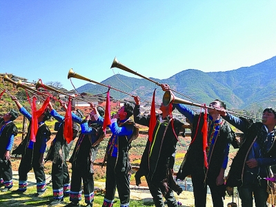 七彩云南盛開文學之花 七彩云南盛開文學之花