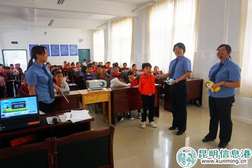 晉寧區(qū)檢察院送法進(jìn)校園-(1)