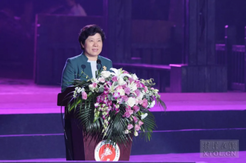 副省長(zhǎng)吳桂英主持