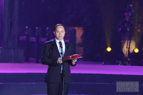 湘潭市委副書記、市長(zhǎng)談文勝致歡迎詞