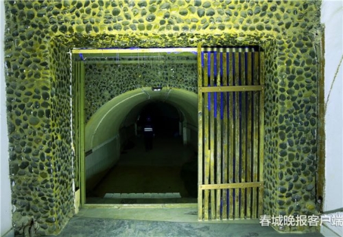 近日地下商場 春城晚報(bào)記者 黃興能 攝8