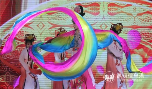 滇劇“滇韻花開”