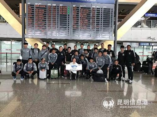 泰國春武里俱樂部球員到達海埂訓(xùn)練基地 泰國春武里俱樂部球員到達海埂訓(xùn)練基地