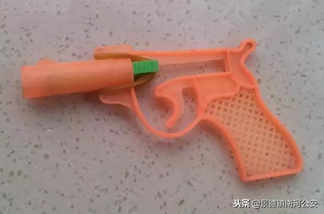 太會(huì)玩！這就是我們的童年??！