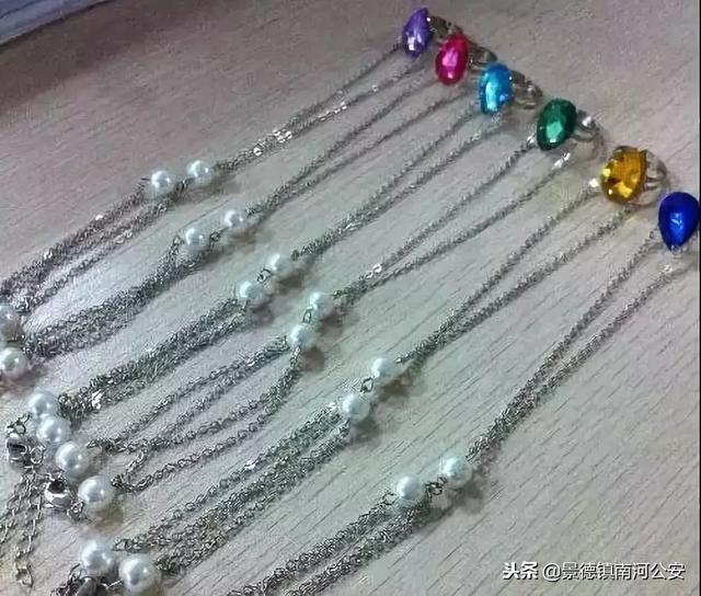 太會(huì)玩！這就是我們的童年啊！