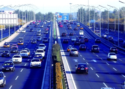 外地號(hào)牌進(jìn)京證將于今年11月1日起開(kāi)始“限時(shí)”。