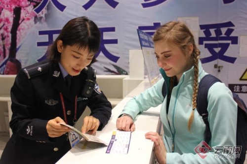 00300306833_c1393cab 00300306833_c1393cab