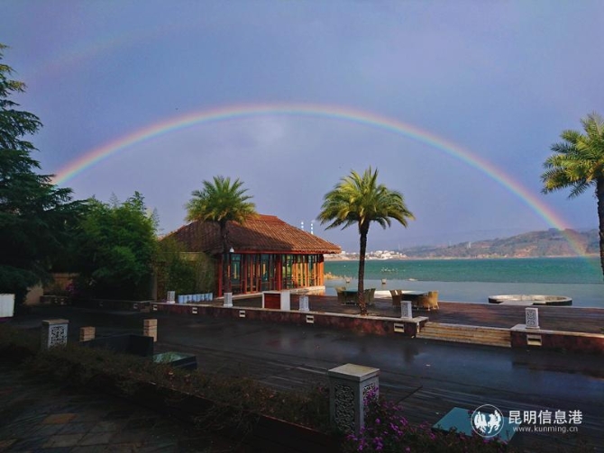 YZH1142彩虹下的湖景平臺(tái)柏聯(lián)酒店 YZH1142彩虹下的湖景平臺(tái)柏聯(lián)酒店