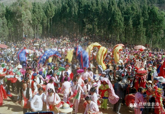 YZH0525 80年代陽(yáng)宗龍泉寺送大香文藝表演 YZH0525 80年代陽(yáng)宗龍泉寺送大香文藝表演