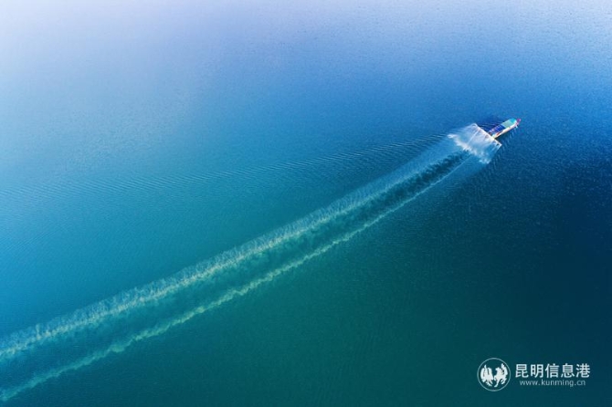 YZH1567《碧水清波孤舟遠(yuǎn)》攝于陽(yáng)宗鎮(zhèn) YZH1567《碧水清波孤舟遠(yuǎn)》攝于陽(yáng)宗鎮(zhèn)