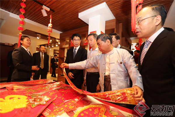 00300325231_e7b92ce9 00300325231_e7b92ce9