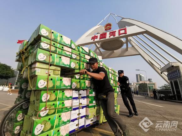 00300360557_16b433cc 00300360557_16b433cc