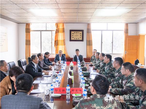 座談會現(xiàn)場 通訊員李偉攝 座談會現(xiàn)場 通訊員李偉攝