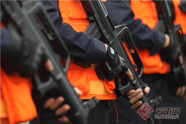 00300368653_bd160df5 00300368653_bd160df5