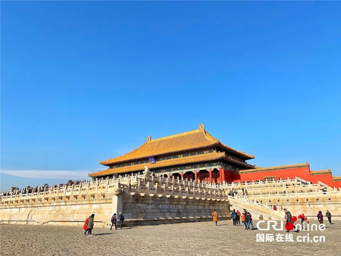 圖片默認(rèn)標(biāo)題_fororder_游客前來故宮觀展_副本_副本