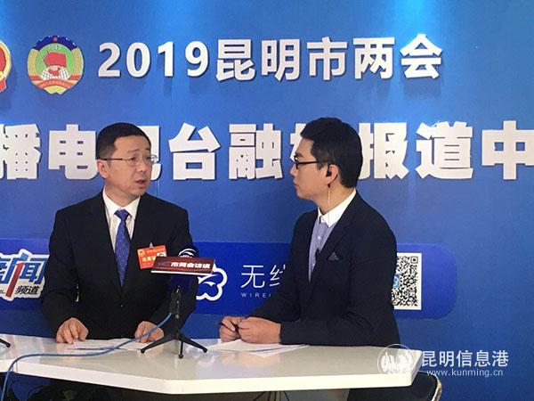 訪談現(xiàn)場(chǎng) 訪談現(xiàn)場(chǎng)