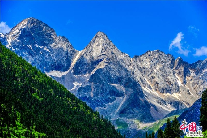 春季的自駕游最佳目的地，達(dá)古冰川！