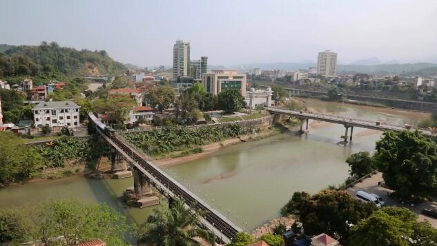 滇越鐵路首開洲際海鐵聯(lián)運(yùn)新通道