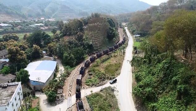 滇越鐵路首開洲際海鐵聯(lián)運(yùn)新通道