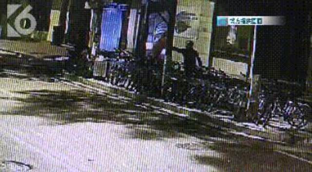 撕毀“掃黑布標”