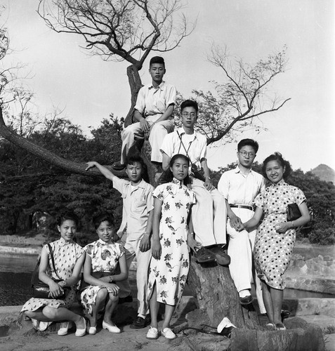 紀(jì)念周海嬰誕辰九十周年攝影藝術(shù)展在京開(kāi)幕 8