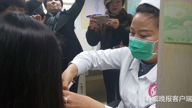 九價(jià)宮頸癌疫苗 春城晚報(bào)記者 楚田 攝影報(bào)道