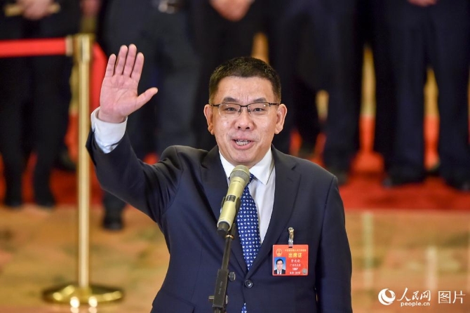 全國人大代表、廣西柳工集團(tuán)有限公司董事長曾光安。