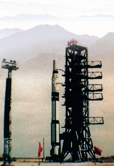 長征一號運載火箭用于發(fā)射我國首顆人造地球衛(wèi)星“東方紅一號”