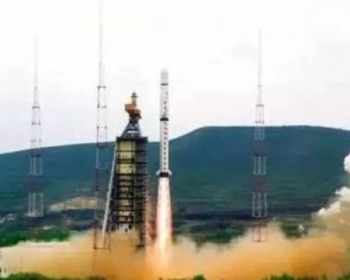 長征四號甲運載火箭用于發(fā)射我國首顆風云一號試驗氣象衛(wèi)星