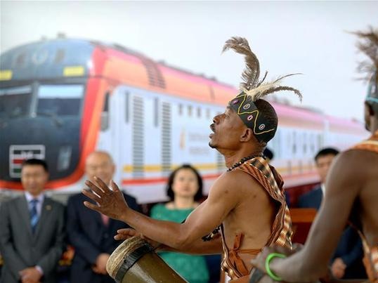 “中國造”蒙內(nèi)鐵路迎來一周歲生日