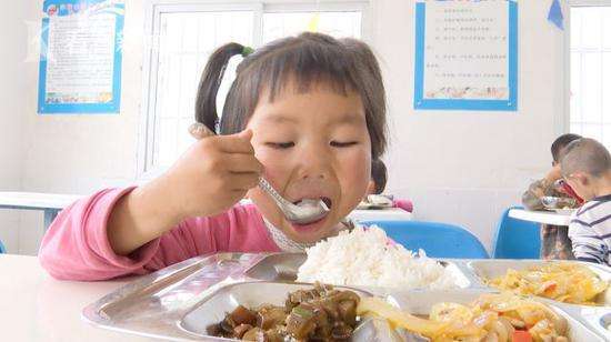 3、 吃一些容易消化的食物