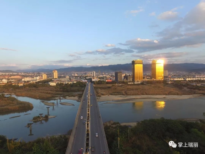 00300486803_52eb2781