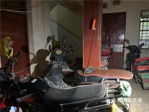 違規(guī)停放電動自行車及充電行為 違規(guī)停放電動自行車及充電行為