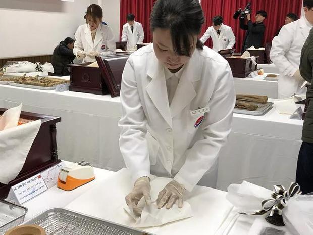 今日，英雄回家！