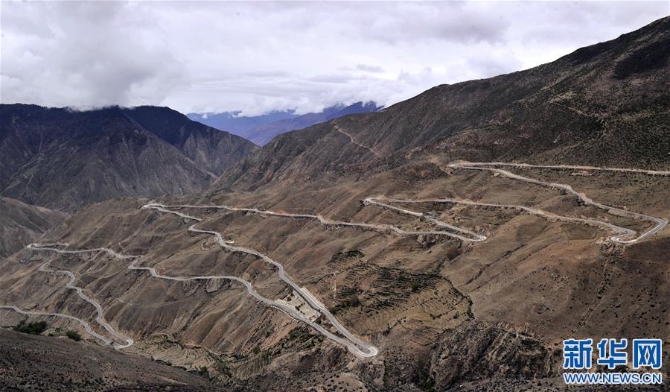 （西藏民主改革60周年）（13）路見西藏