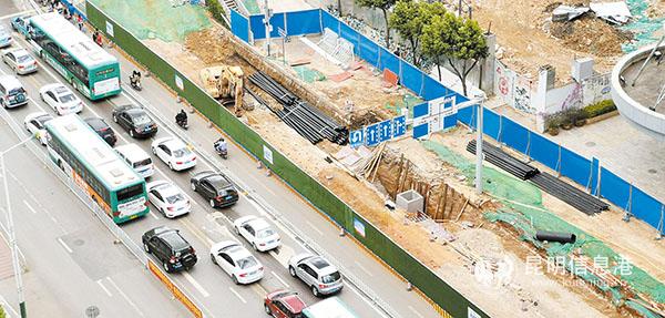 東風(fēng)路管線施工 東風(fēng)路管線施工