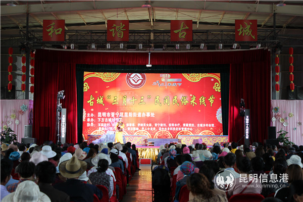 花燈表演。記者薛江濤攝