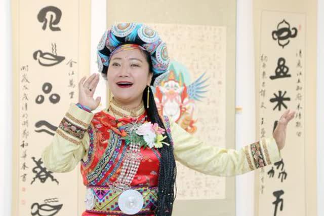 700米長(zhǎng)卷繪納西族風(fēng)土人情3